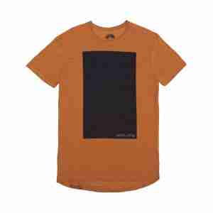 camiseta naranja rectangulo negro