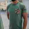 Camiseta verde con bolsillo