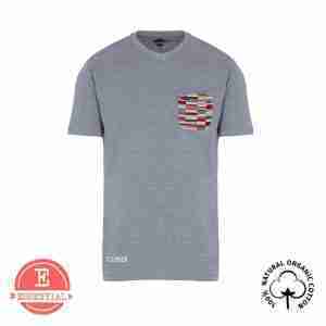 camiseta gris con bolsillo